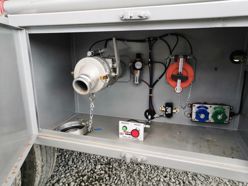 Imagen 9 de 12 de Autotanques Full 31000 Litros Acero Al Carbon Combustible