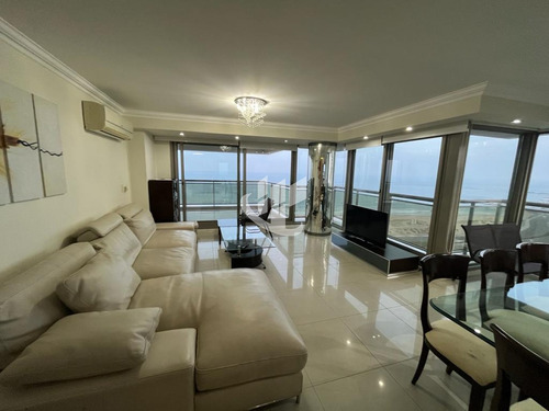 Alquiler Apartamento, 4 Dormitorios, Vista Al Mar, Primera Línea, Brava, Punta Del Este