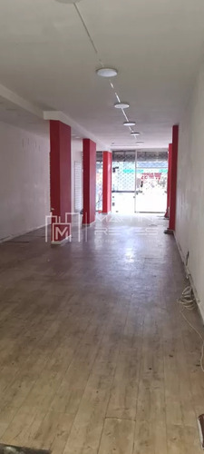 Venta Local Comercial 110m2 Sobre Av. 18 De Julio