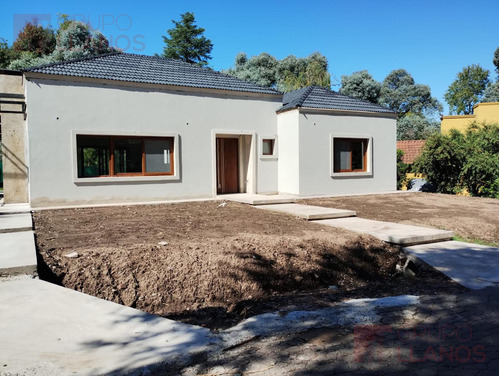 Casa En Venta De 3 Dormitorios En Club De Campos De Golf Las Praderas De Luján