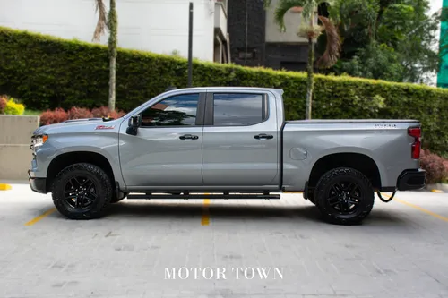 Chevrolet Silverado 5.3 Z71 4X4 At