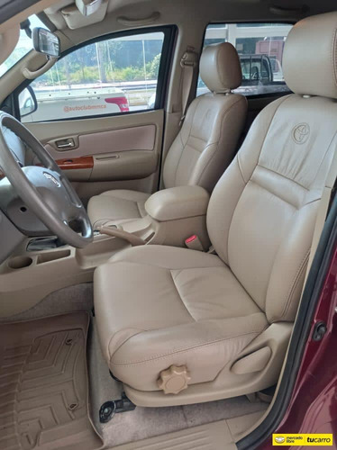 Toyota Fortuner Sr