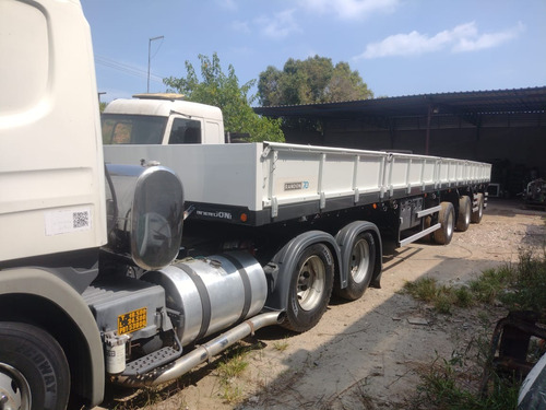 Carreta 3 Eixos Vanderleia, Carga Seca, 12 Lock Container.