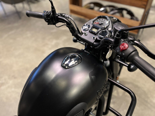Royal Enfield Classic 350 Stealth Black