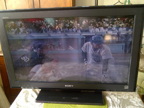 Televisor Sony 32 Pulgadas Usado Con Detalle En La Pantalla