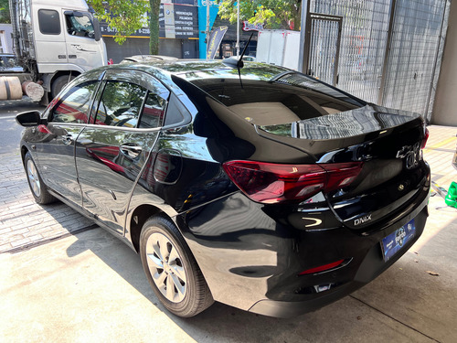 Chevrolet Onix plus 1.0 Lt 4p