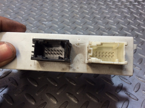 Modulo Control A Distancia Bmw 325cia Coupe 2.8 Aut 01-04 (Usado)