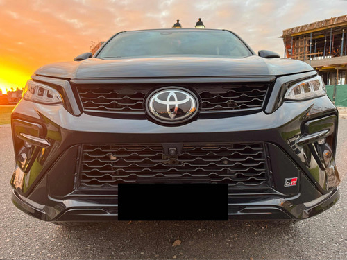 Toyota SW4 2.8 Tdi Gr-s 4x4 7as 6at