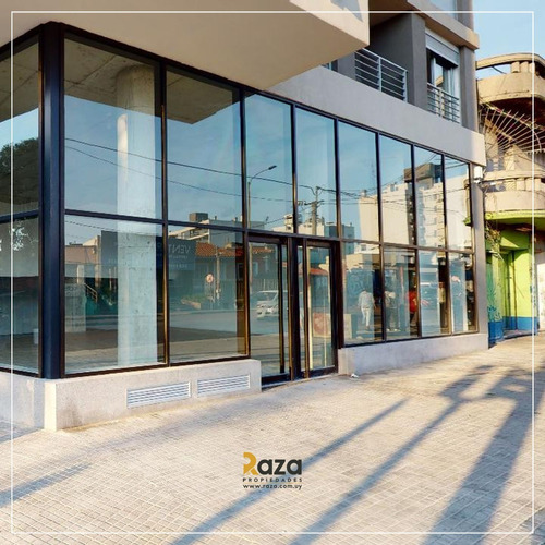 Imagen 1 de 10 de Alquiler Local Comercial - Tres Cruces