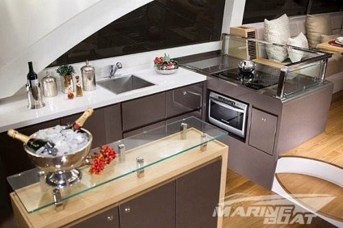 Lancha Schaefer Phantom 640 / Ñ É Intermarine, Ferretti