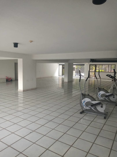 Imagen 8 de 17 de Vendo Apartamento 145m2 3h/3b/2p Urb. Miranda 5851