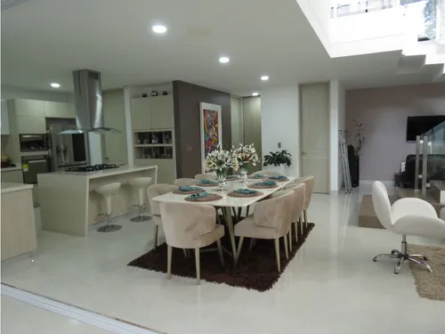 Venta De Casa En Condominio De 330mts2 Jamundí, Valle Del Cauca 6897.