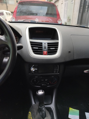 Peugeot 207 Sw 2011 1.4 Xr Flex 5p