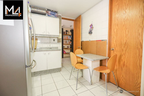 Amplio Departamento De 3 Dorm. Con Ubicación Inmejorable
