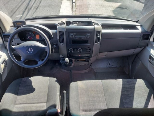 Imagem 8 de 8 de Sprinter 2.2 Cdi Van 415 Tb Longo 16l - Aceito Troca 2015
