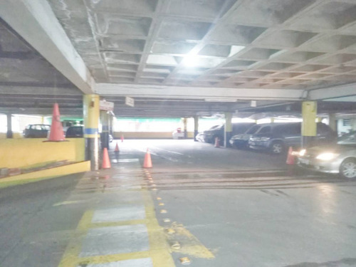 Amplia Oficina En Alquiler En El Centro Parque Boyaca, Los Dos Caminos