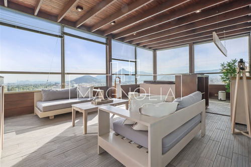 Casa En Arriendo De 6 Dorm. En Las Condes