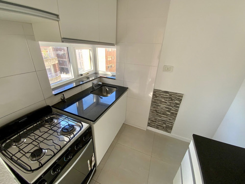 Imagen 3 de 10 de Departamento 1 Dormitorio En Venta - Salta 1935 - Rosario Centro