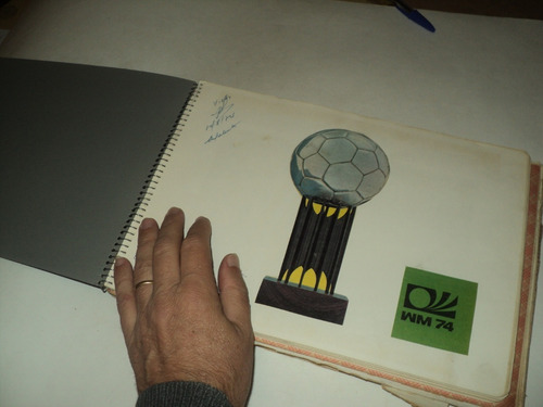Imagem 2 de 10 de Caderno - Recorte Matéria Copa Do Mundo 1974 - Show!!!