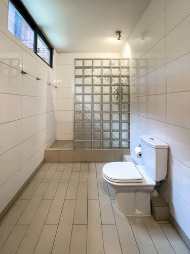 470 M2. Sofisticado Dúplex Amoblado-con Gran Jardín-5d+4b