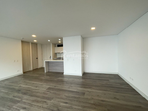 Apartamento En Arriendo En El Tesoro. Cod A776222