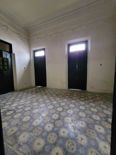 Casona Colonial A Dos Cuadras Del Parque De La Mejorada