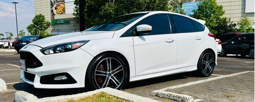 Ford Focus 2.0 St Mt