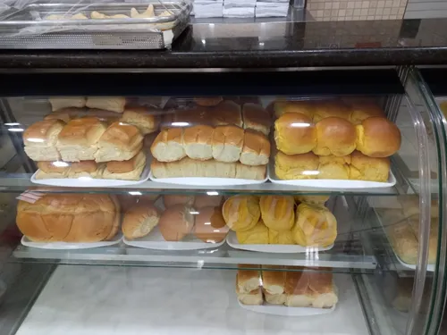 Prédio Comercial Com Padaria E 2 Casa A Venda