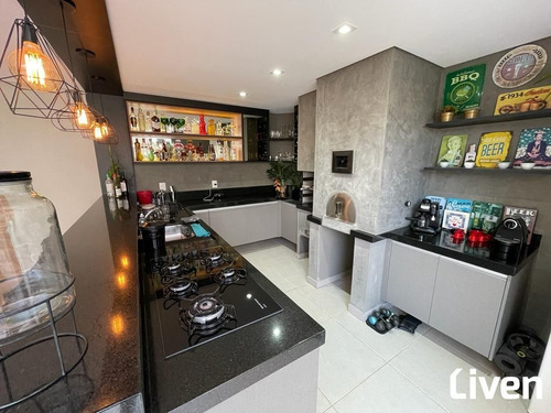 Imagem 13 de 30 de Casa Maravilhosa Com 4 Suítes, Área Gourmet, Piscina E 2 Vagas No Urbanova - So0736