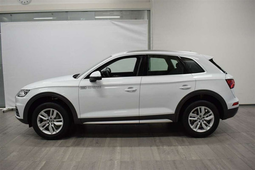 Imagen 22 de 25 de Audi Q5 2021 2.0 45 Tfsi Offroad 252cv Usada Hibrida
