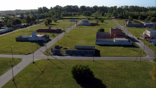 Imagen 4 de 14 de Venta De Lotes En Longchamps Oportunidad