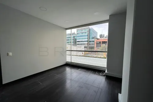 Oficina En Venta En Chico Reservado. Cod V7184
