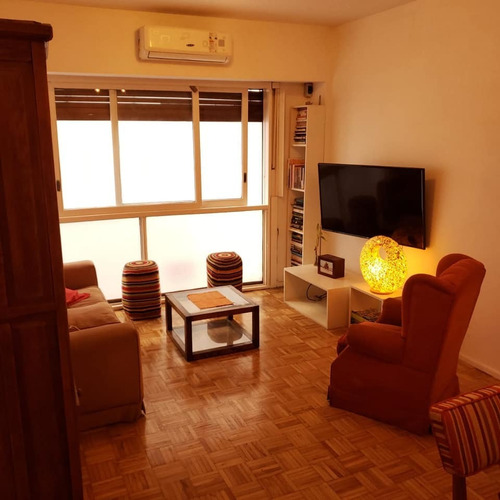Departamento De 2 Amb. Muy Bien Ubicado En Recoleta