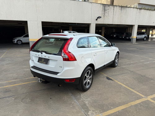 Volvo XC60 2.0 T5 Dynamic 5p
