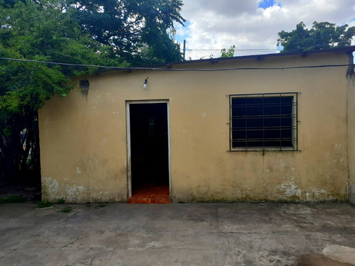 Oportunidad! Lote/casa En Esquina A Reciclar/demoler.