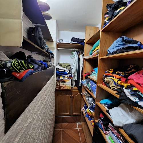 Imagen 18 de 21 de Venta Casa Malvin 4 Dormitorios (uno En Suite) Más 2 Baños Y Garaje Para 2 Autos.