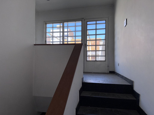 Venta Casa 4 Dormitorios Piscina Cocheras Jardin Rosario Abasto