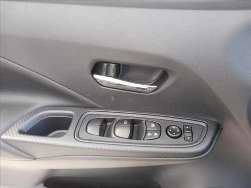 Nissan Versa 1.6 16V FLEX SENSE XTRONIC