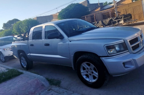 Imagen 7 de 8 de Dakota 2011 Pick Up 4 Puertas Slt Crewcab V6/3.7 Aut 4x2