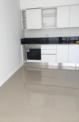 Imagen 2 de 5 de Departamento En Venta 2 Ambientes Olivos