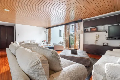 Apartamento En Arriendo/venta En Chicó Navarra. Cod A22231