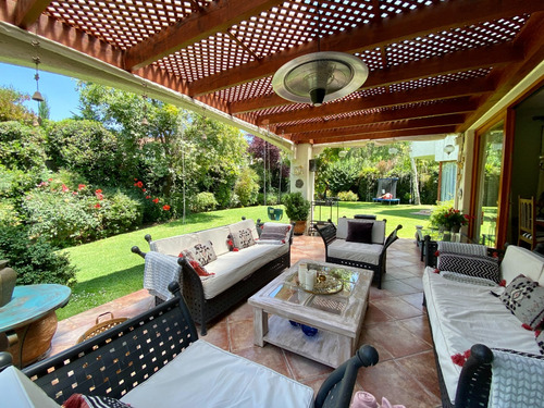 Santuario Del Valle // Impecable
