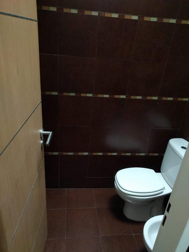 Imagen 14 de 18 de Departamento 3 Ambientes Al Frente Con Cochera Para 2 Autos