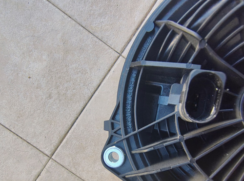 Manija Baúl Emblema Vw Golf Mk7 2017 Sin Cámara Original Trasera