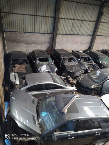 Nissan March Hatch