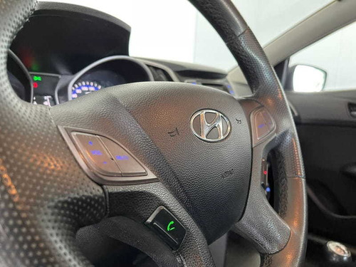 Imagem 14 de 15 de Hyundai Hb20 1.0m Comfor 2017