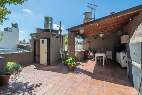 Casa Dúplex 4 Ambientes Venta Flores Con Terraza Y Quincho