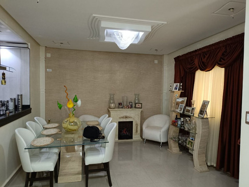 Se Vende Hermosa Casa En La Urbanización Kavanayen En Anaco. (a.p)