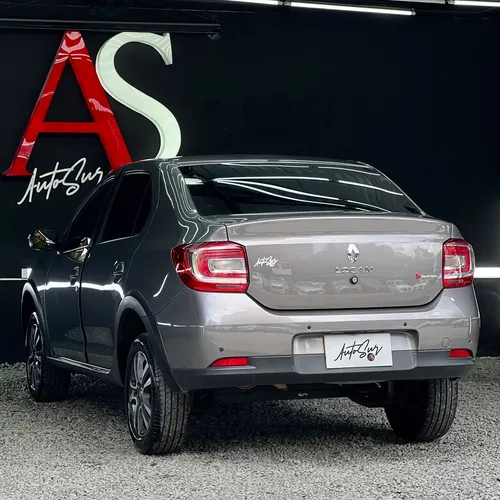 Renault Logan 1.6 Intens