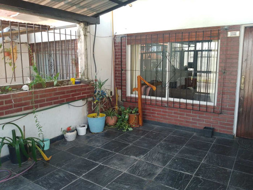 Venta De Duplex 3 Amb Con Cochera Bernal Oeste